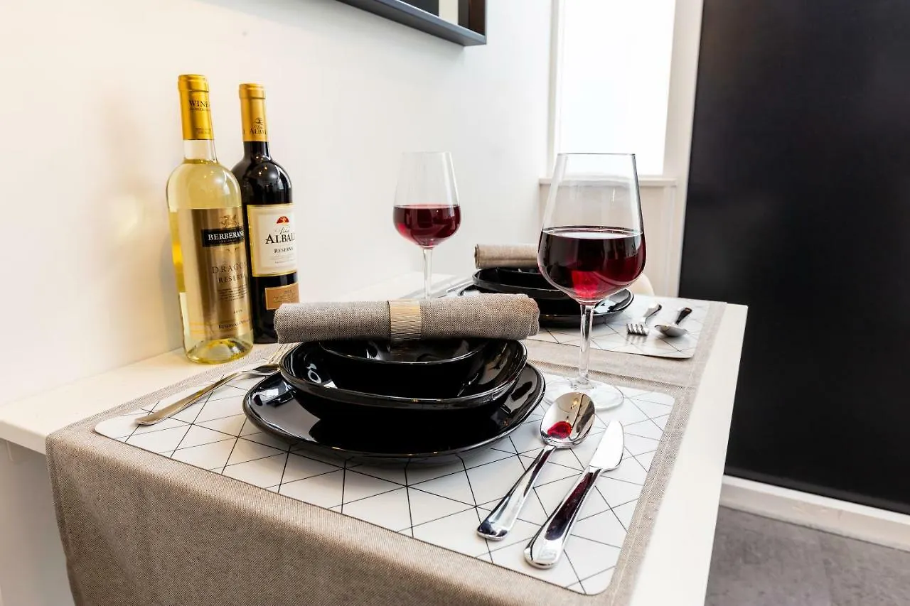 Wow, Premium Private Twin Apt Delft City Central Station Utopia Apartment Netherlands
